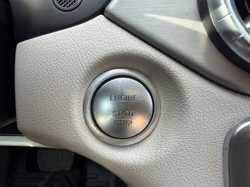 Used 2019 Mercedes-Benz CLA 250 4MATIC image 53