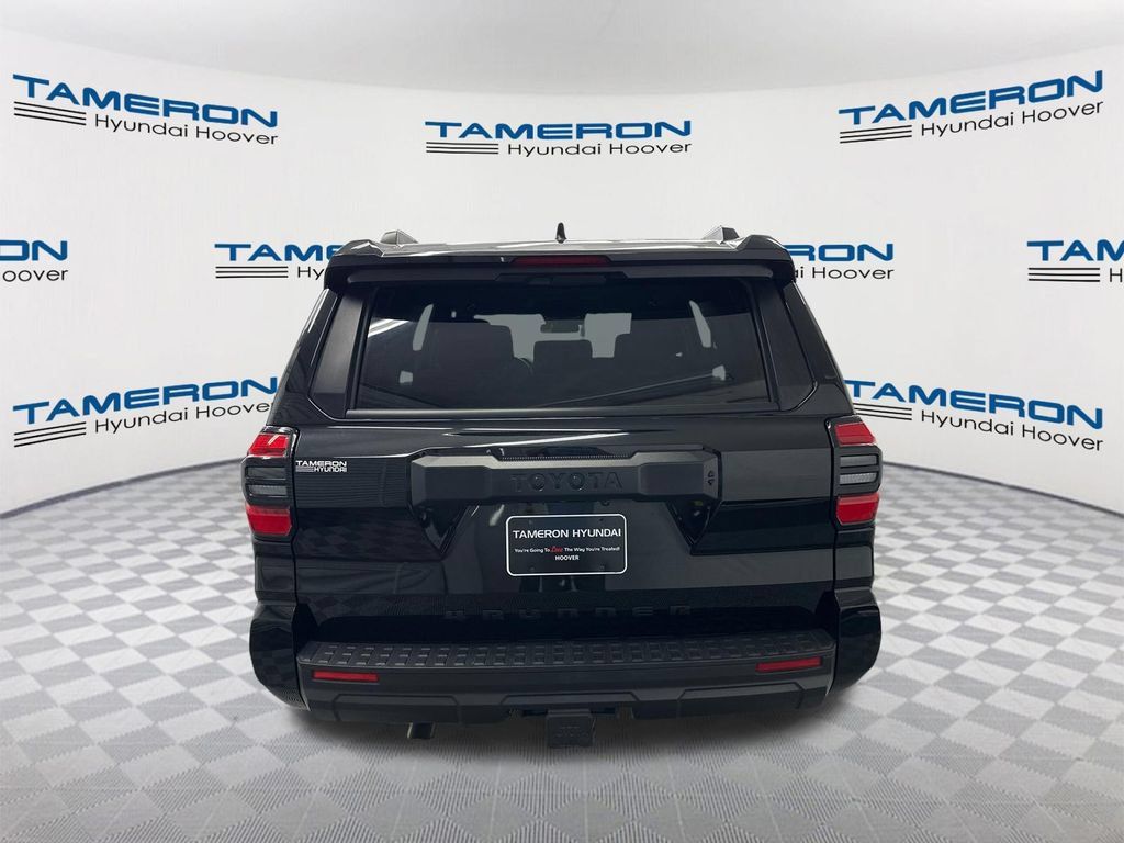 Used 2025 Toyota 4Runner SR5 AWD/4WD image 4