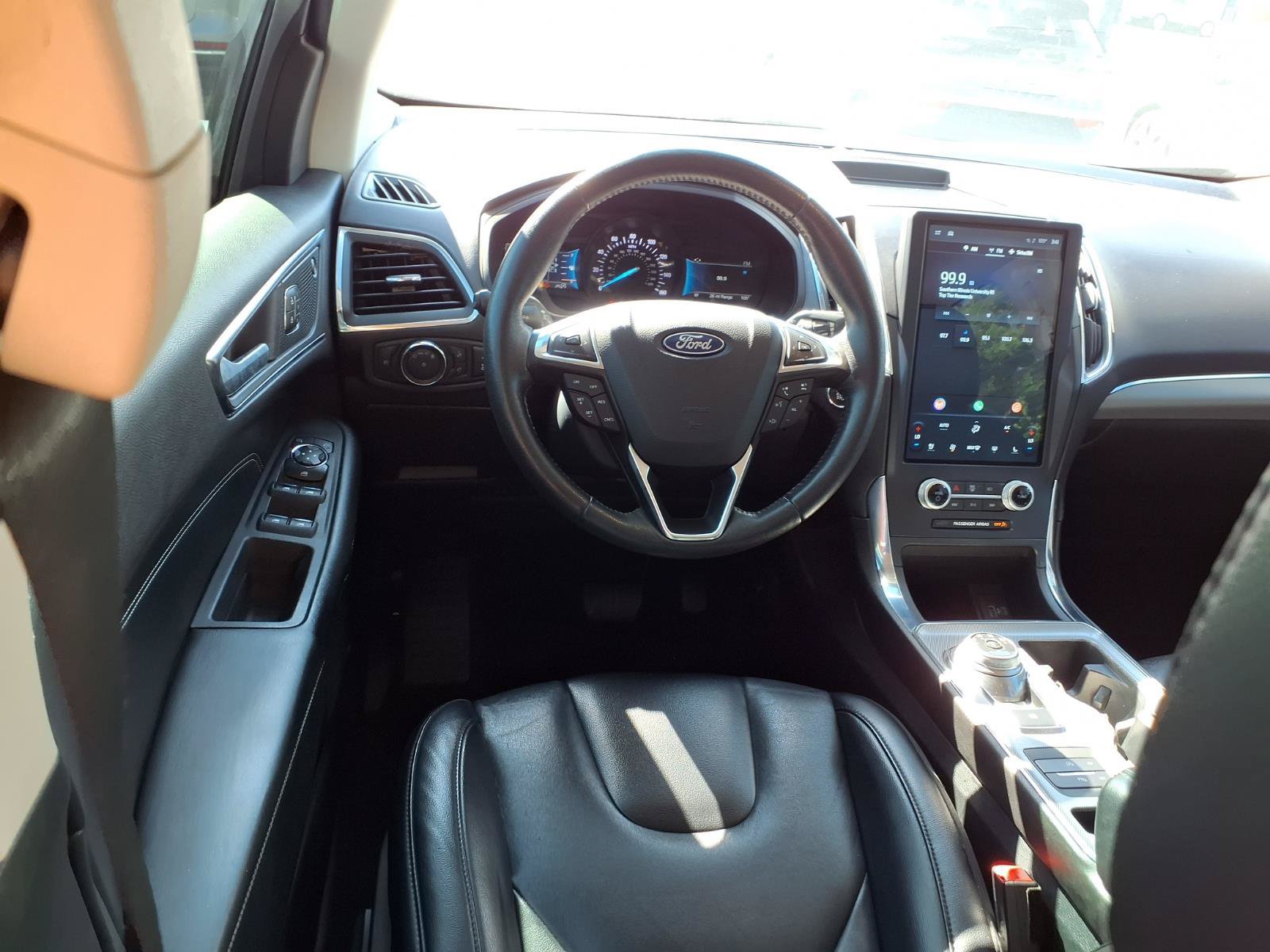 Used 2022 Ford Edge Titanium AWD/4WD image 6