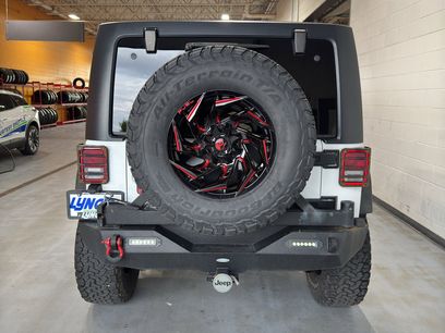 Used 2018 Jeep Wrangler Unlimited Rubicon w/ Cold Weather Group