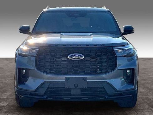 Used 2025 Ford Explorer ST-Line w/ ST-Line Street Pack AWD/4WD image 27