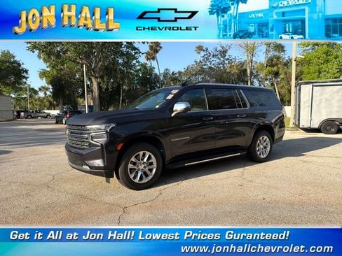 Used 2024 Chevrolet Suburban Premier image 2
