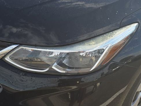 Used 2018 Chevrolet Cruze LS image 28