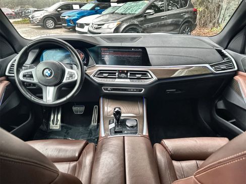 Used 2022 BMW X5 xDrive40i w/ M Sport Package image 10