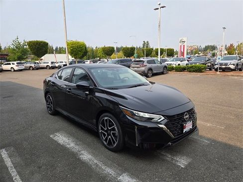 New 2025 Nissan Sentra SR w/ SR Premium Package image 3