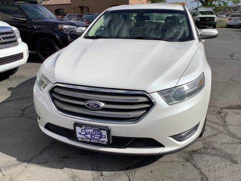 Used 2014 Ford Taurus SEL w/ Equipment Group 201A FWD image 4