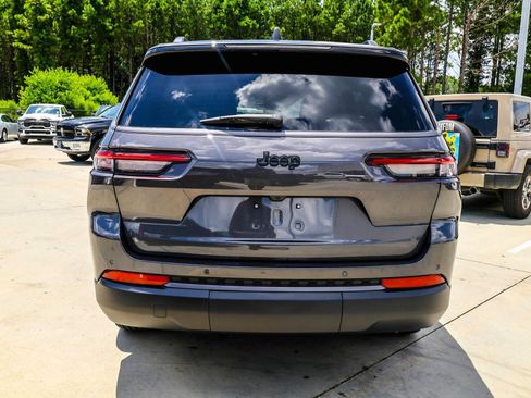 Used 2026 Jeep Grand Cherokee L 2WD image 5