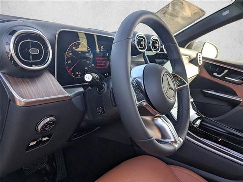 New 2026 Mercedes-Benz GLC 300 image 5