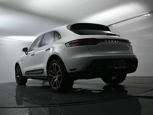 Certified 2024 Porsche Macan image 46