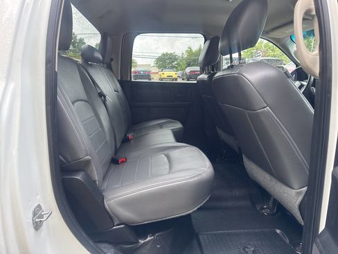 Used 2014 RAM 3500 Tradesman w/ Chrome Appearance Group AWD/4WD image 12