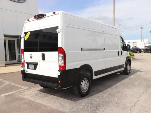 Used 2023 RAM ProMaster 2500 FWD image 13
