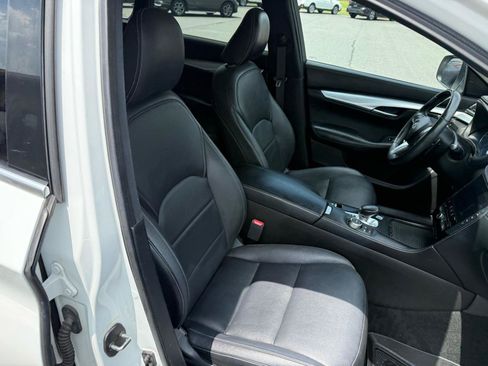 Used 2019 INFINITI QX50 Luxe FWD image 22