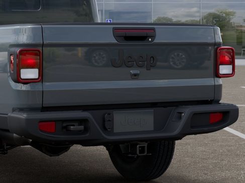 New 2026 Jeep Gladiator Sport AWD/4WD image 13