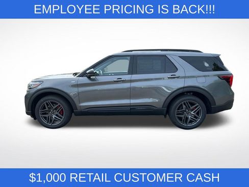 New 2026 Ford Explorer ST-Line AWD/4WD image 3