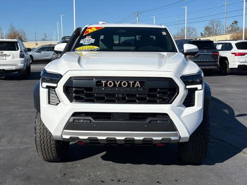 Used 2025 Toyota Tacoma 4x4 Double Cab Hybrid image 24