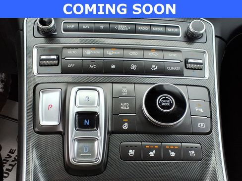 Used 2022 Hyundai Santa Fe Limited image 18