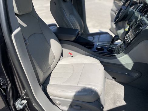 Used 2015 Buick Enclave Leather w/ Trailering Package FWD image 23
