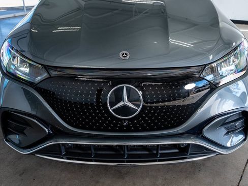 Used 2023 Mercedes-Benz EQE 350+ SUV w/ AMG Line Exterior Package image 15