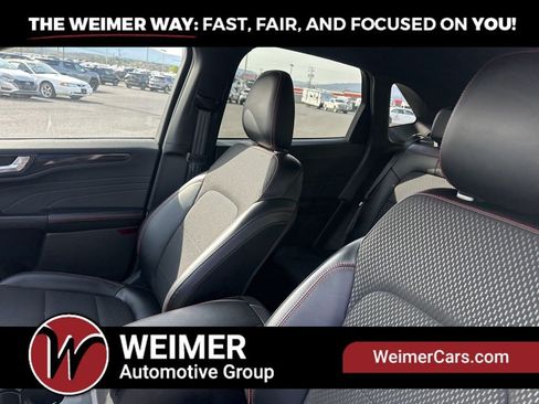 Used 2025 Ford Escape ST-Line FWD image 11