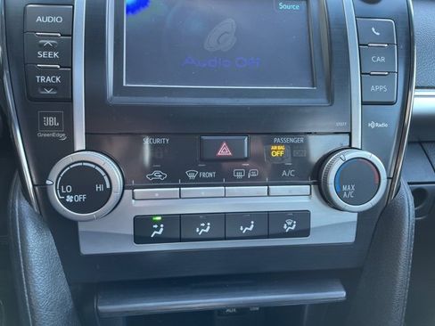 Used 2013 Toyota Camry SE image 20