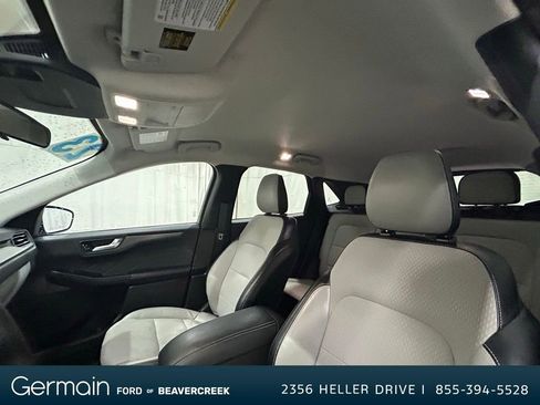 Used 2023 Ford Escape SE image 16