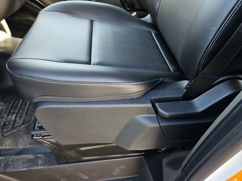 New 2026 Ford Transit 250 148 Medium Roof image 23