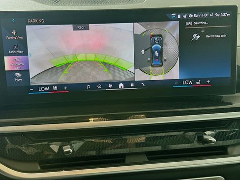 Used 2024 BMW X6 xDrive40i w/ Parking Assistance Package image 23