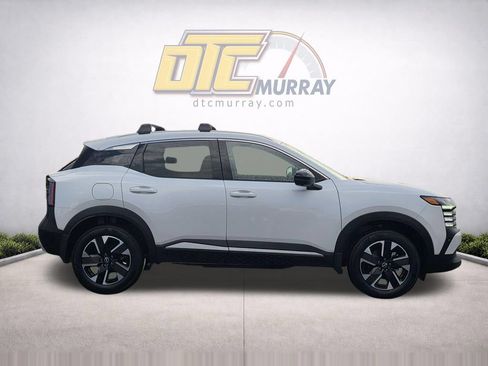 Used 2026 Nissan Kicks SR w/ Cold Weather Package AWD/4WD image 4