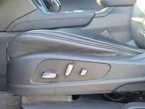 Used 2020 Cadillac XT6 Premium Luxury w/ Platinum Package image 24