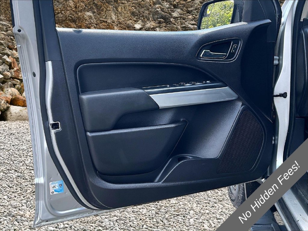 Used 2018 Chevrolet Colorado LT AWD/4WD image 15
