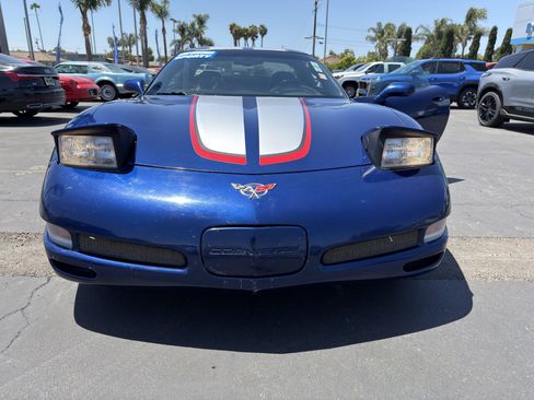 Used 2004 Chevrolet Corvette Z06 w/ Z06 Preferred Equipment Group RWD image 39
