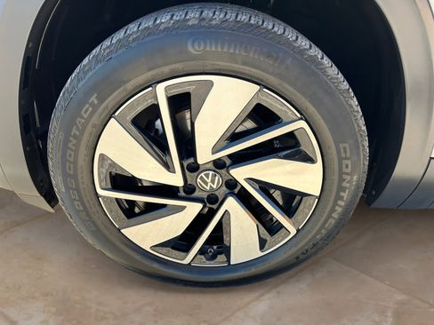 Used 2025 Volkswagen Atlas SE FWD image 25