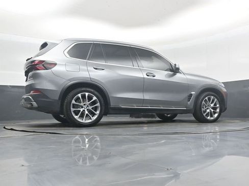 Used 2025 BMW X5 xDrive40i AWD/4WD image 39