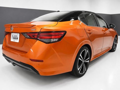 Used 2023 Nissan Sentra SR w/ SR Premium Package FWD image 8