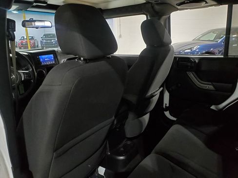 Used 2014 Jeep Wrangler Unlimited Sport w/ Connectivity Group image 28