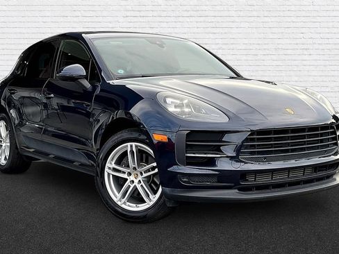 Used 2020 Porsche Macan AWD/4WD image 3