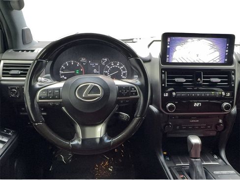 Used 2022 Lexus GX 460 Premium w/ Premium Plus Package image 17