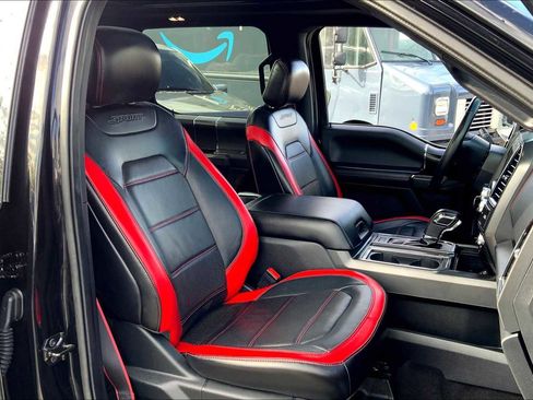 Used 2019 Ford F150 Lariat w/ Equipment Group 502A Luxury image 8