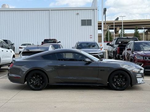 Used 2019 Ford Mustang GT Premium w/ Black Accent Package RWD image 3
