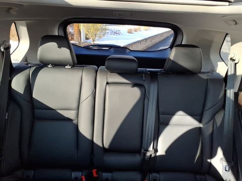 Used 2023 Nissan Rogue SL w/ SL Premium Package image 15