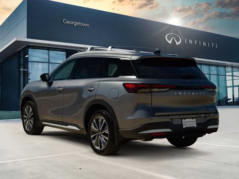 Certified 2026 INFINITI QX60 Luxe w/ Cargo Package FWD image 6