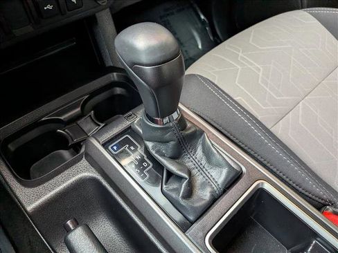Used 2022 Toyota Tacoma TRD Sport w/ TRD Premium Sport Package RWD image 11