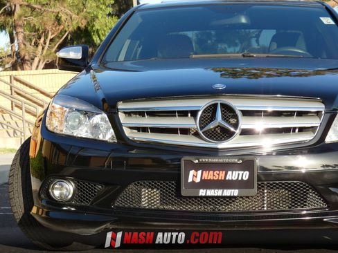 Used 2009 Mercedes-Benz C 300 Sedan image 16