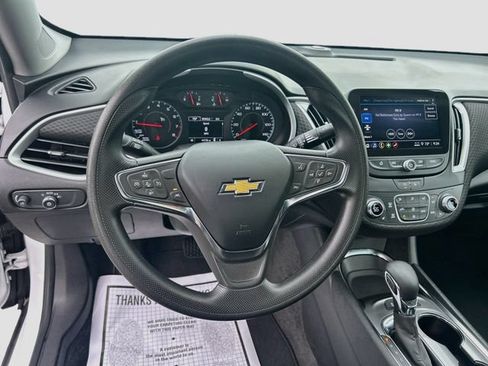 Used 2024 Chevrolet Malibu LT FWD image 15
