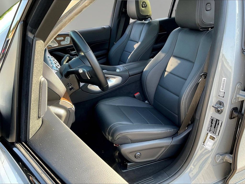 Certified 2025 Mercedes-Benz GLE 450 4MATIC image 23