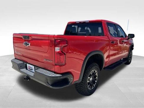 Used 2024 Chevrolet Silverado 1500 ZR2 w/ Technology Package AWD/4WD image 7