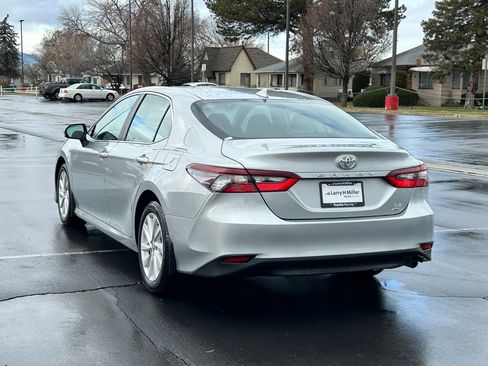 Used 2024 Toyota Camry LE image 3