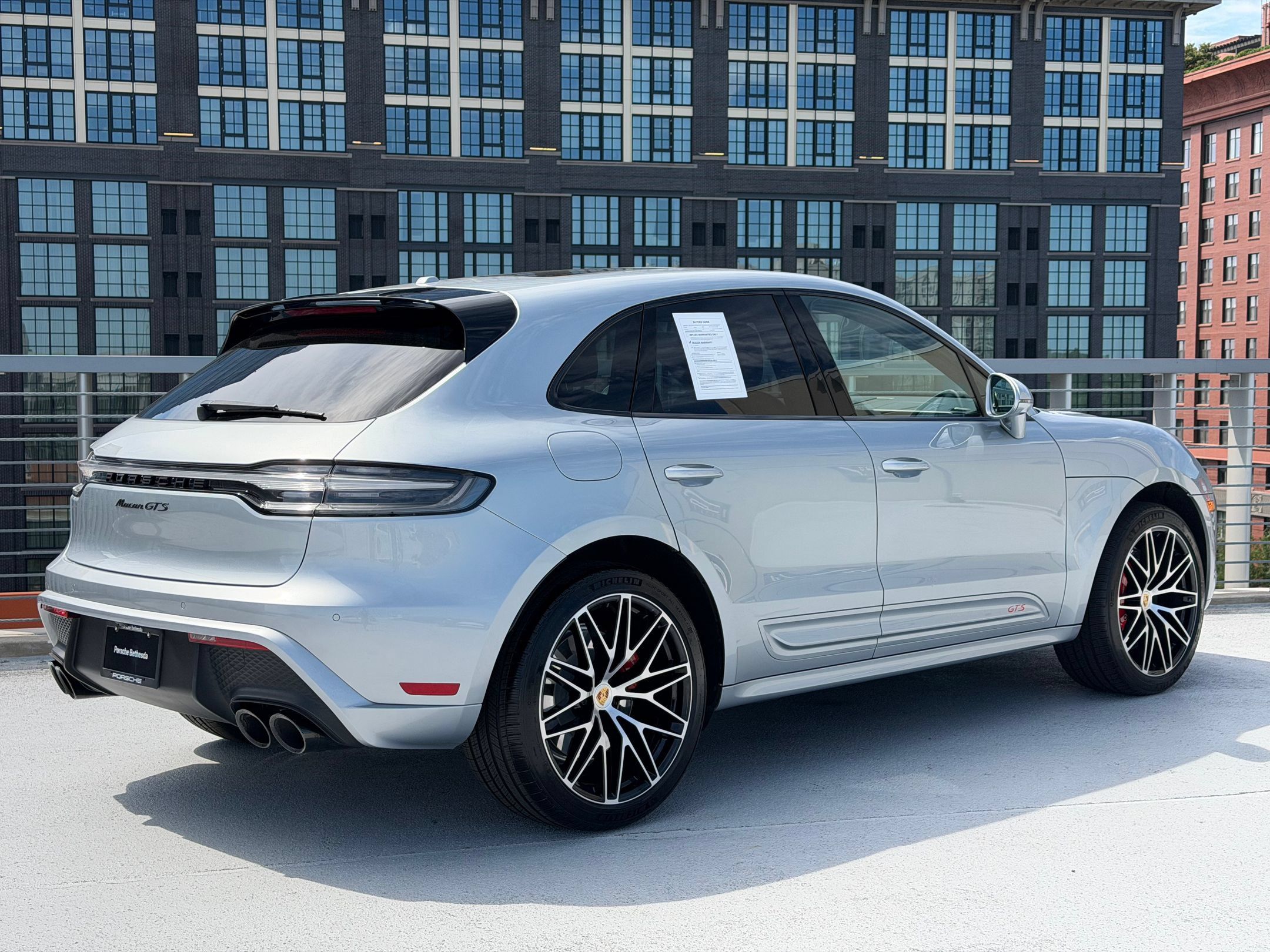Certified 2022 Porsche Macan GTS w/ Premium Package Plus AWD/4WD image 9