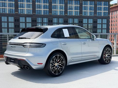 Certified 2022 Porsche Macan GTS w/ Premium Package Plus AWD/4WD image 9