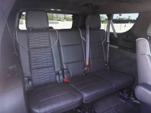 Certified 2024 Cadillac Escalade ESV V w/ Heavy-Duty Trailer Package AWD/4WD image 10